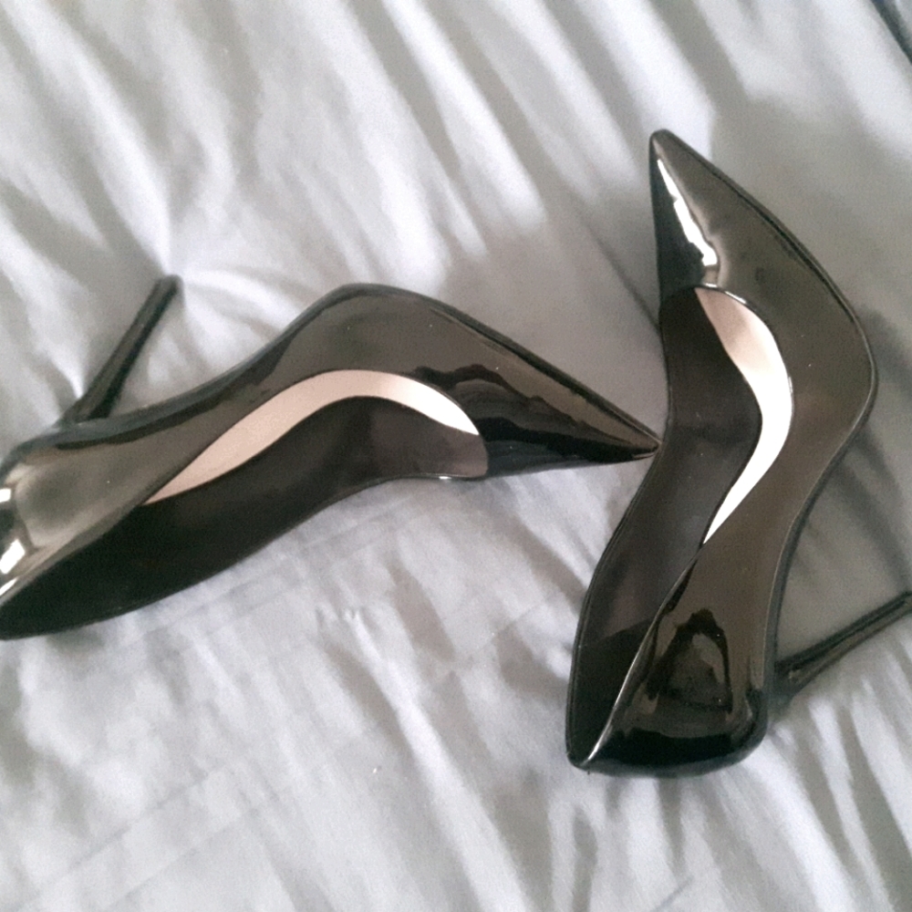 Aldo black patent heels